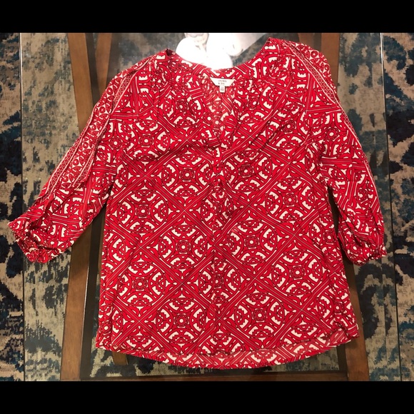 crown & ivy Tops - Ladies Crown and Ivy 100% Rayon Top Size XS